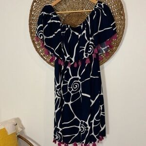 Escapada living navy blue and white off the shoulder dress size medium